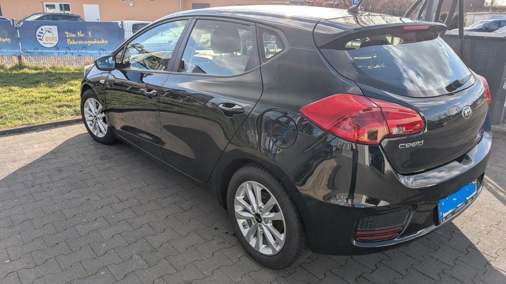 Kia ceed / Ceed 65.328 km 10.100 &euro; Büren 33142