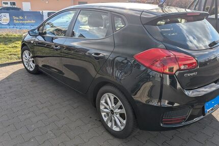 Kia ceed / Ceed 65.328 km 8.850 &euro; Büren 33142
