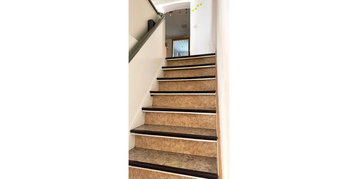 Einfamilienhaus Wilnsdorf - 6 Zimmer, 180 m&sup2;, 179.000&euro; | Angebot:26945219