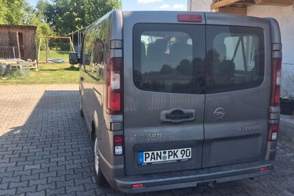 Opel Vivaro 235.000 km 10.900 &euro; Rossbach 94439