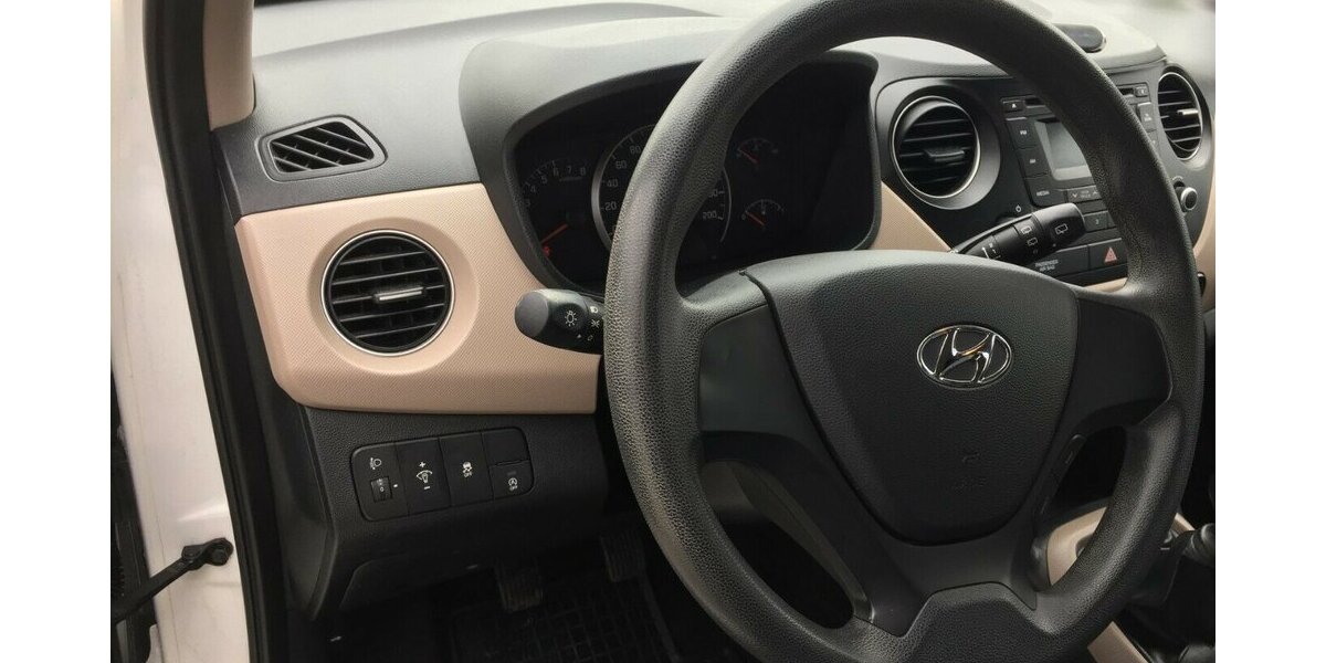 Hyundai i10 Klima,8 Fach Bereift ! 120.000 km 4.950 &euro; Himmelkron 95502