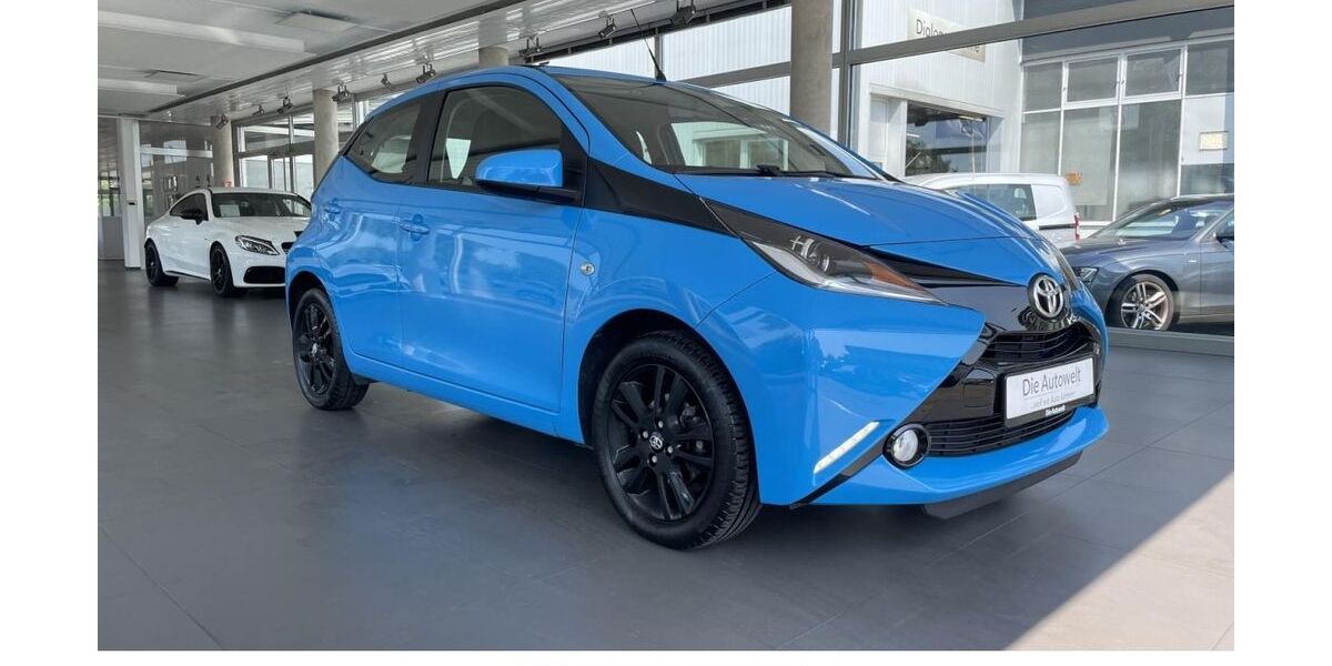 Toyota Aygo (X) 82.550 km 7.980 &euro; Rheinfelden (Baden) (Rheinfelden) 79618