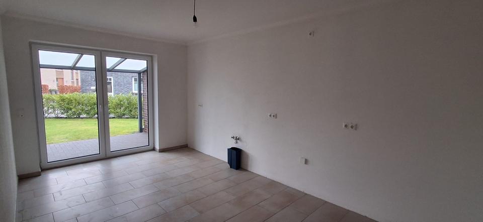 Bungalow Zetel - 3 Zimmer, 100 m&sup2;, 995&euro; | Angebot:25049152