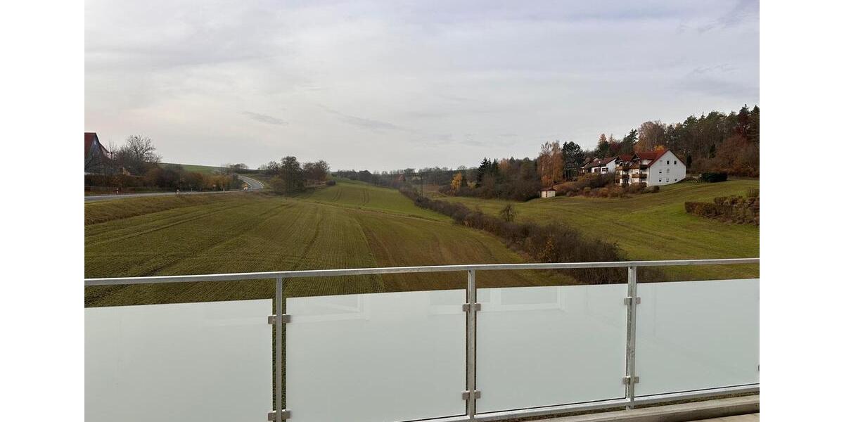 Dachgeschoßwohnung Mellrichstadt - 2 Zimmer, 64 m&sup2;, 670&euro; | Angebot:23644554