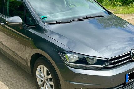 VW Touran 127.750 km 18.200 &euro; Düren 52353