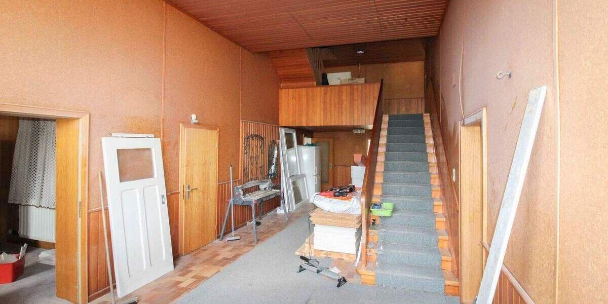 Denkmalgeschütztes EFH mit Gestaltungspotenzial in Vorstadtlage 7 zimmer