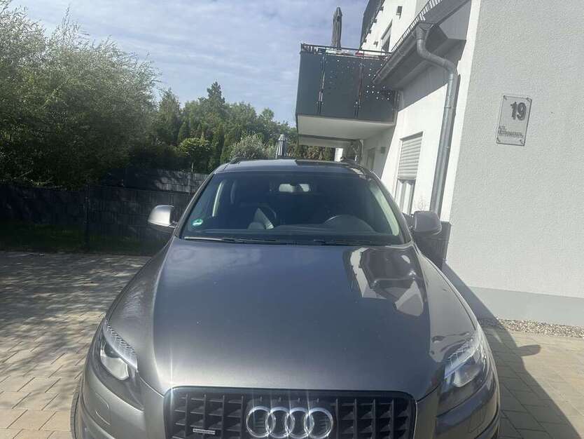 Q7