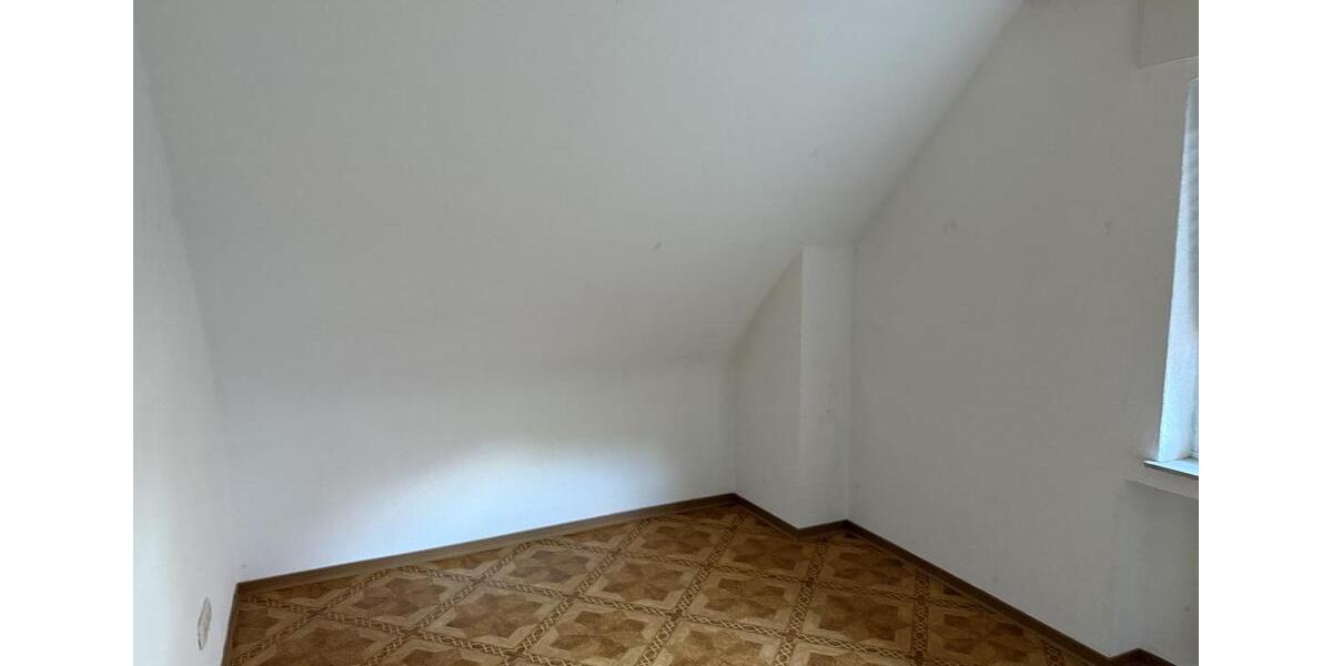 Maisonettenwohnung Wilnsdorf - 7 Zimmer, 165 m&sup2;, 200.000&euro; | Angebot:26815407