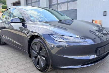 Tesla Model 3 10.500 km 42.950 &euro; Tünsdorf 66693