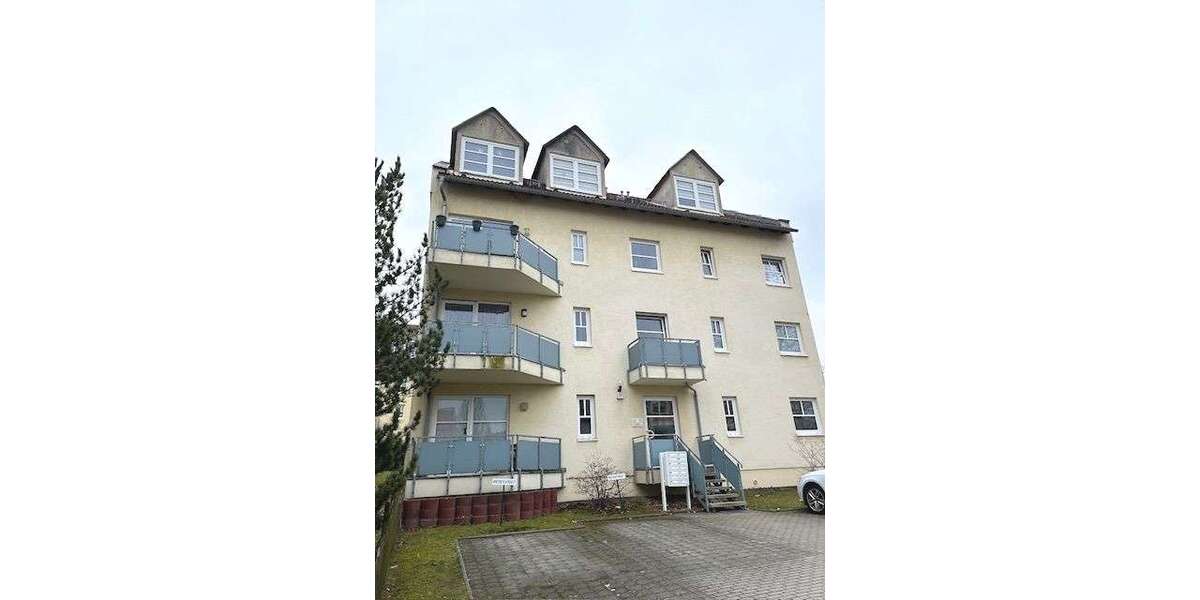 Etagenwohnung Löbau Altlöbau - 1 Zimmer, 32 m&sup2;, 210&euro; | Angebot:26403081