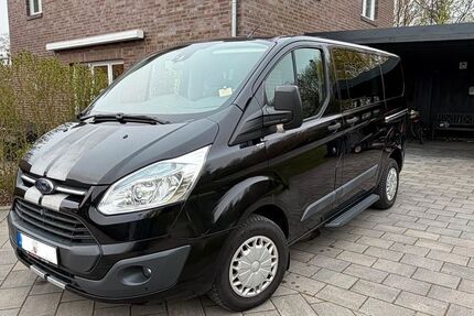 Ford Tourneo Custom 180.000 km 13.599 &euro; Schortens 26419