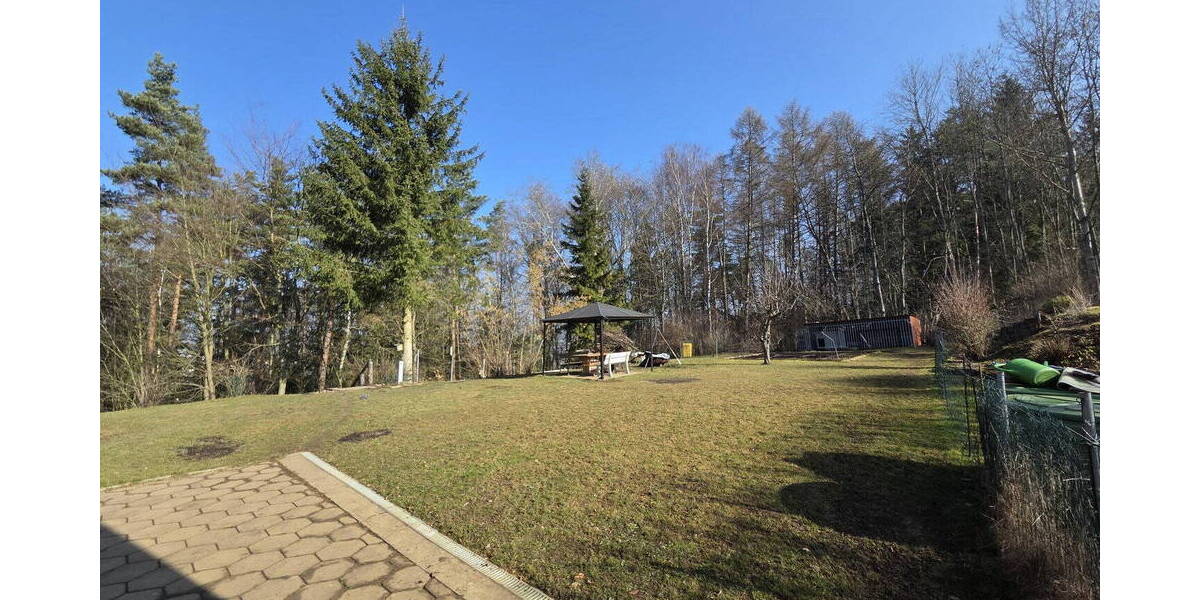 Einfamilienhaus Arzberg - 7 Zimmer, 224 m&sup2;, 385.000&euro; | Angebot:26014155