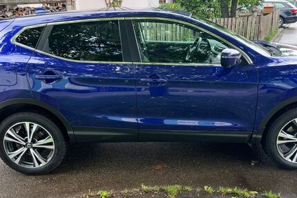 Nissan Qashqai 90.000 km 15.000 € Manching 85077