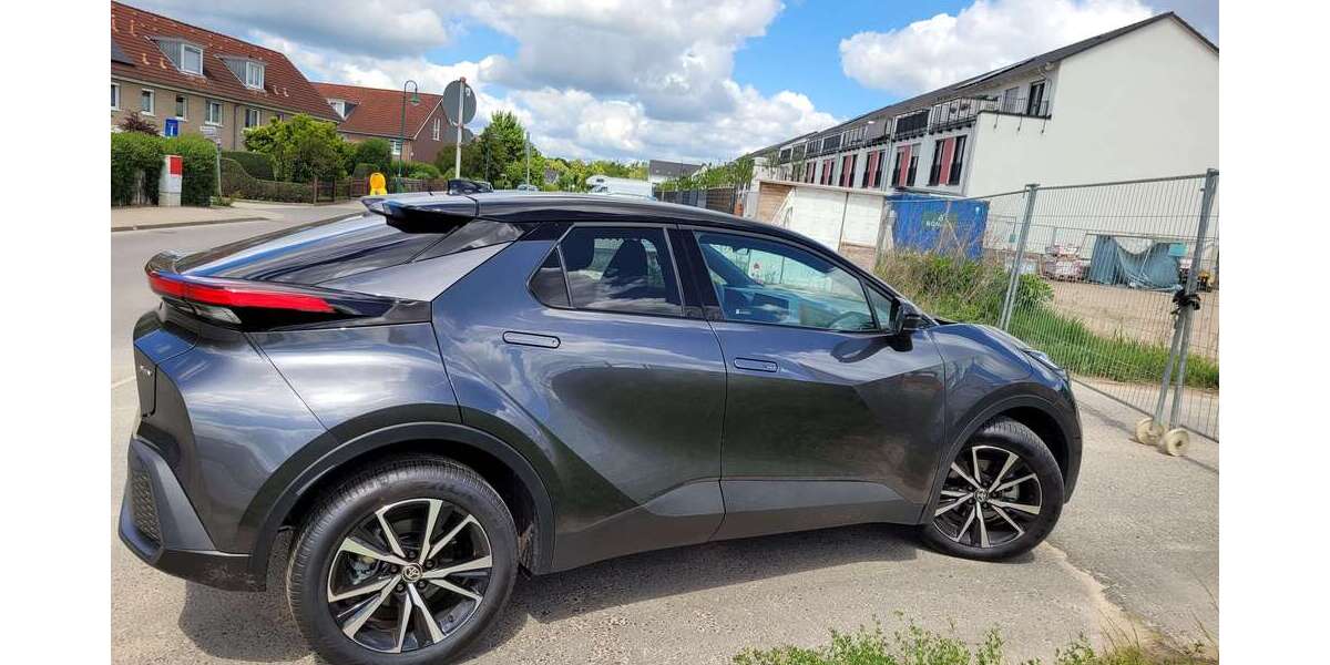 Toyota C-HR 12.200 km 31.500 &euro; Ahrensfelde 16356