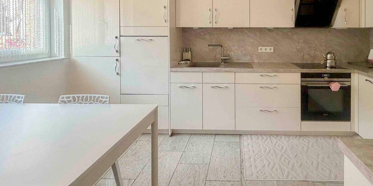 Reihenmittelhaus Köln Blumenberg - 7 Zimmer, 194 m&sup2;, 640.000&euro; | Angebot:26868896
