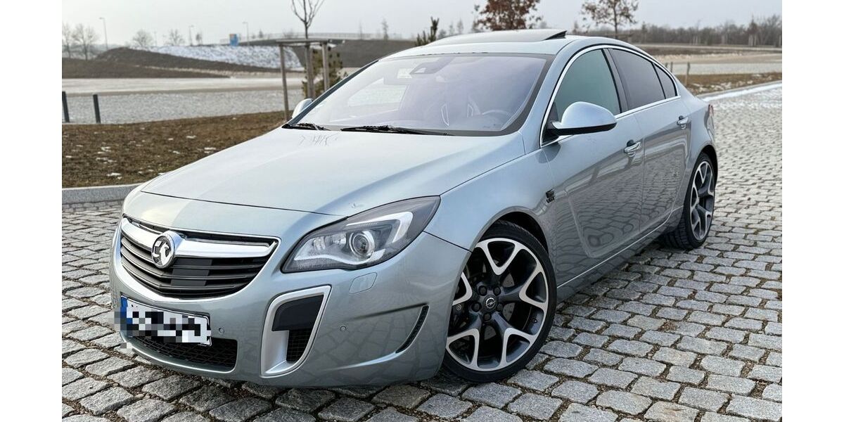 Opel Insignia 180.000 km 9.900 &euro; München 81677