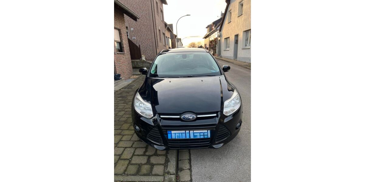 Ford Focus 48.447 km 6.000 &euro; Würselen 52146