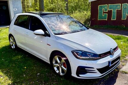 VW Golf 42.129 km 22.800 &euro; Böblingen 71032