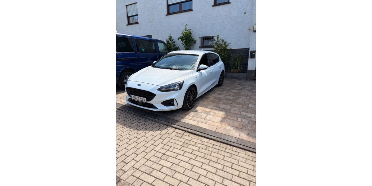 Ford Focus 112.000 km 15.999 &euro; Eich 56626