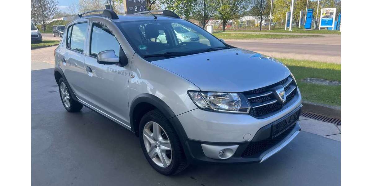 Dacia Sandero 83.000 km 7.200 &euro; Malchow 17213