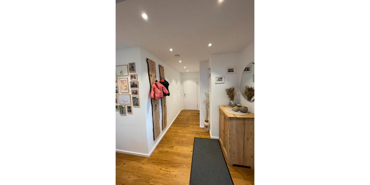 Etagenwohnung Radolfzell am Bodensee - 3 Zimmer, 80 m&sup2;, 380.000&euro; | Angebot:27046373