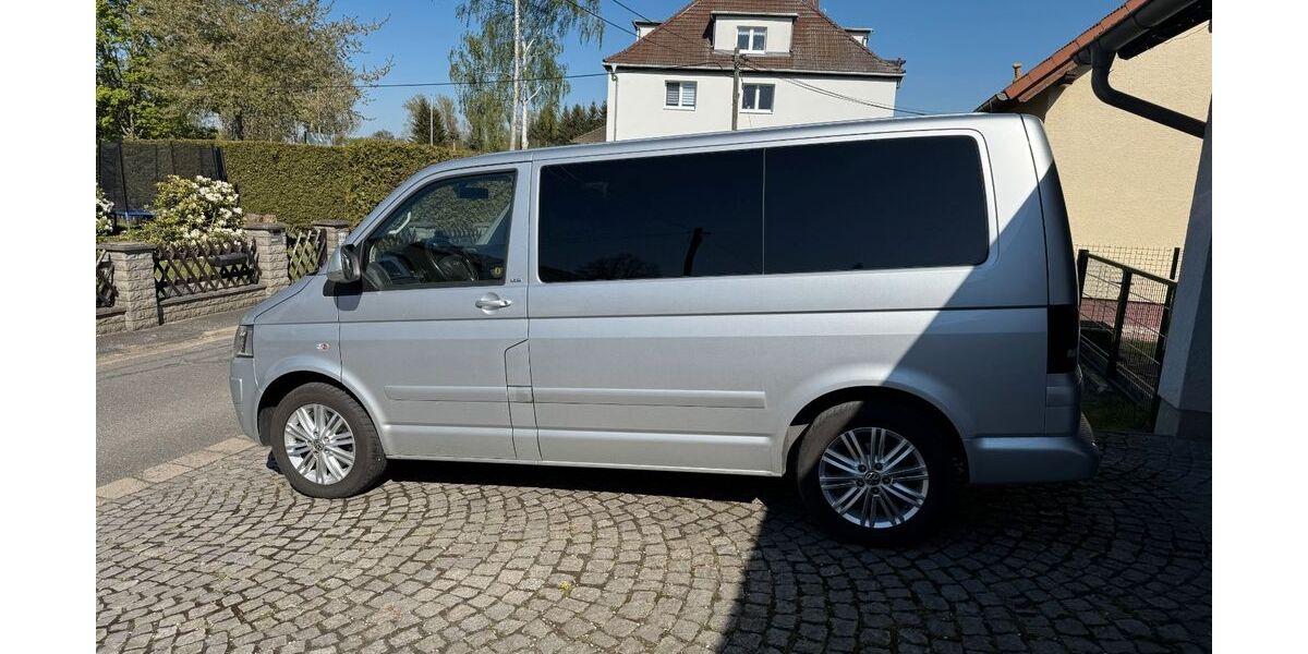 VW T5 Multivan 194.300 km 21.800 &euro; Gerstenberg 04617