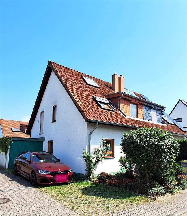 Doppelhaushälfte mit Garten , Garage & PKW Stellplatz in MA - Gartenstadt 4 zimmer