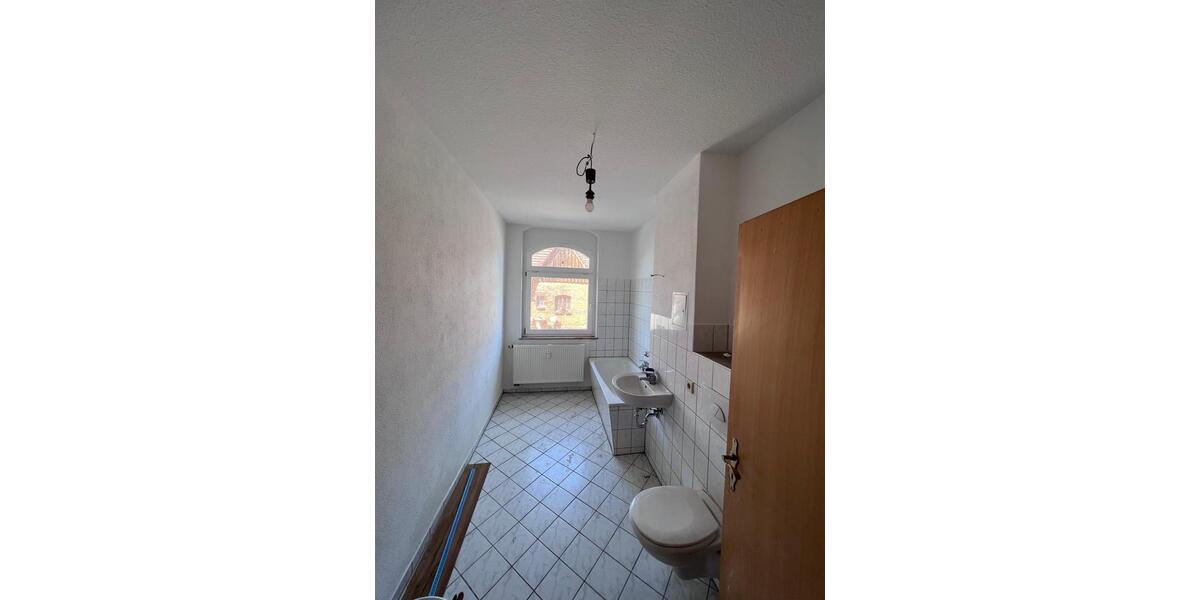Erdgeschoßwohnung Querfurt - 3 Zimmer, 109 m&sup2;, 505&euro; | Angebot:26123970