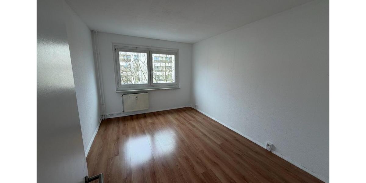 Etagenwohnung Oranienburg - 3 Zimmer, 70 m&sup2;, 875&euro; | Angebot:25999600