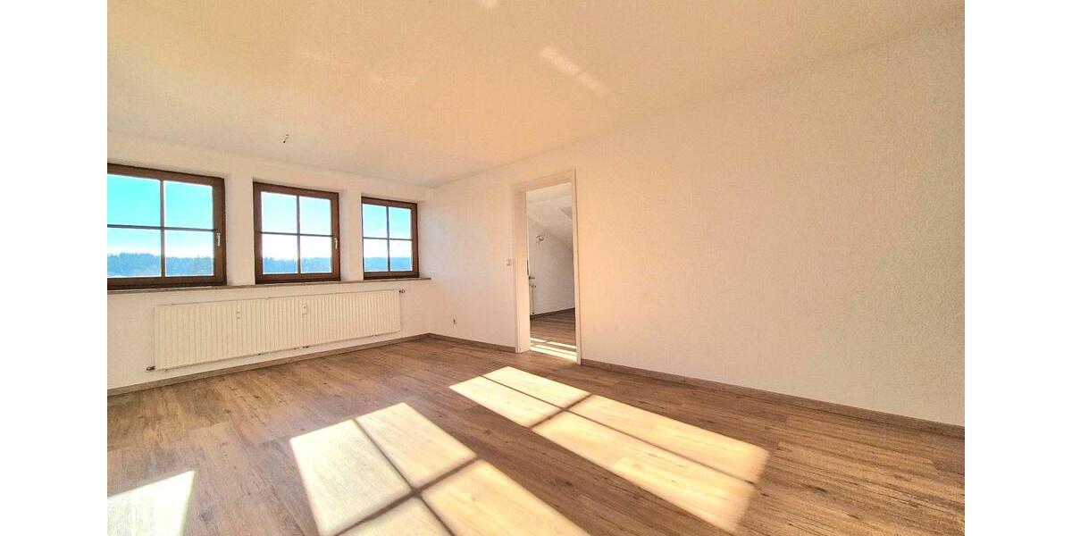 Dachgeschoßwohnung Rinchnach - 3 Zimmer, 75 m&sup2;, 119.000&euro; | Angebot:26502327