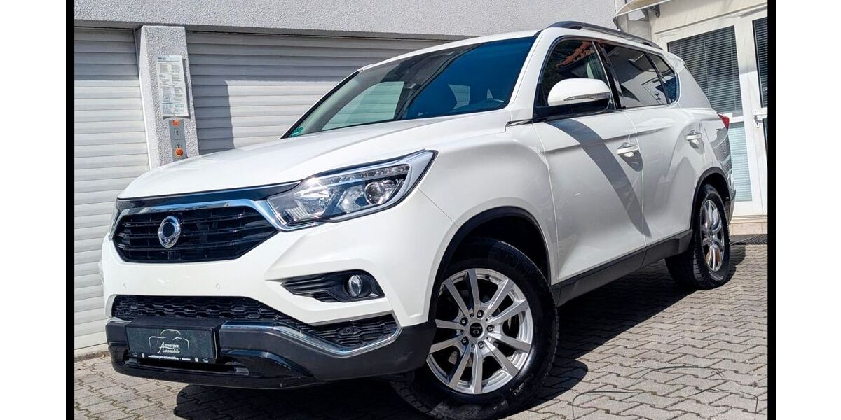 SsangYong REXTON 100.000 km 18.990 &euro; München 81243