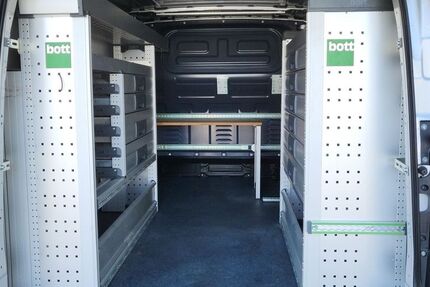 Mercedes-Benz Vito 105.323 km 24.900 € Köln-Riehl 50735