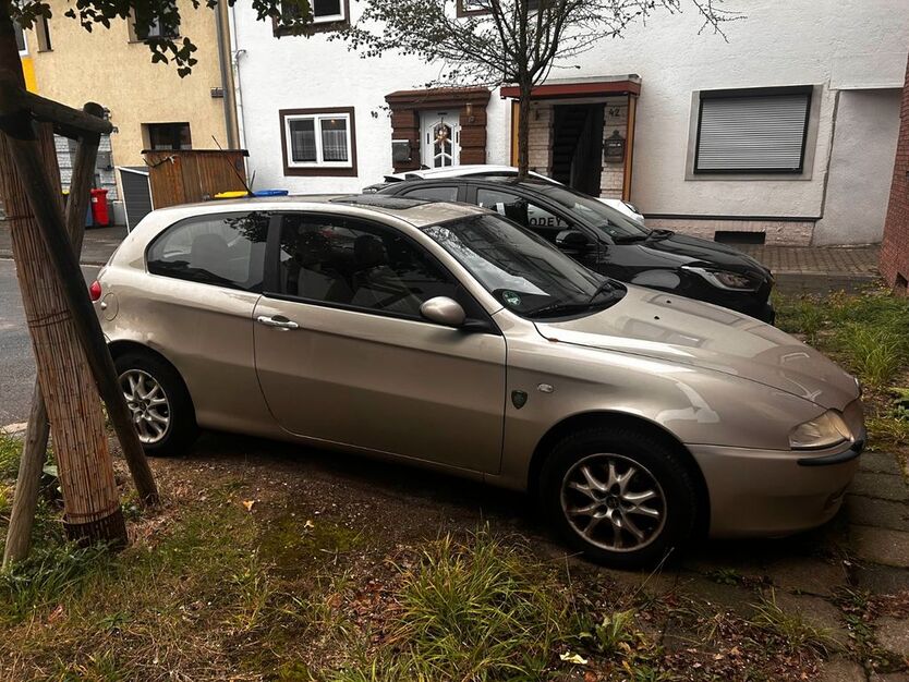 Alfa Romeo 147 167.000 km 1.000 € Krefeld 47798