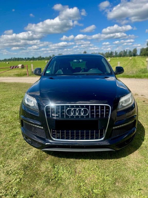 Q7