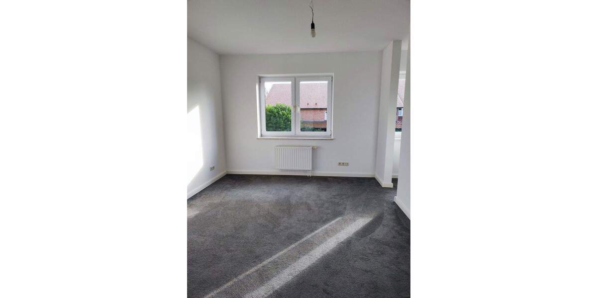 Reihenmittelhaus Albersdorf - 3 Zimmer, 130 m&sup2;, 1.100&euro; | Angebot:24251347
