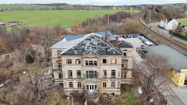 Denkmalvilla und Haus dazu geschenkt - Einfamilienhaus Döbeln | Angebot:23916840