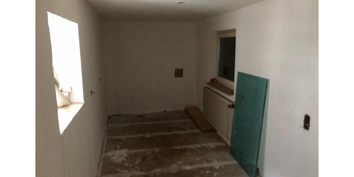 Einfamilienhaus Dassel - 9 Zimmer, 200 m&sup2;, 500&euro; | Angebot:26091813