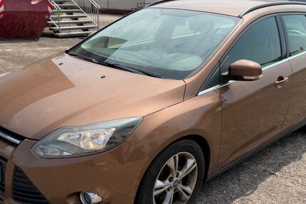 Ford Focus 181.000 km 1.999 &euro; Breitenworbis 37339