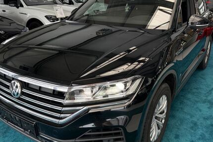 VW Touareg 286.774 km 23.191 &euro; Freudenberg 57258