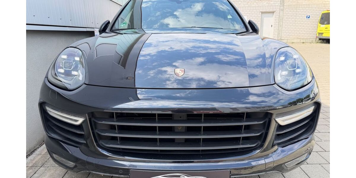 Porsche Cayenne 110.000 km 42.980 &euro; Böblingen 71034