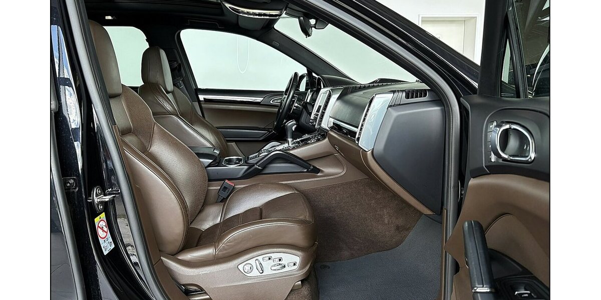 Porsche Cayenne S V8 TDI Platinium Pano Luft Memory 172.000 km 35.999 &euro; Stade 21682