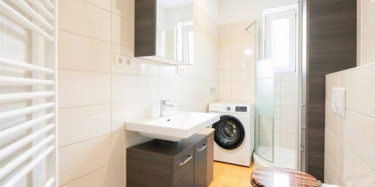 Etagenwohnung Dresden Naußlitz - 2 Zimmer, 63 m&sup2;, 179.000&euro; | Angebot:26851752