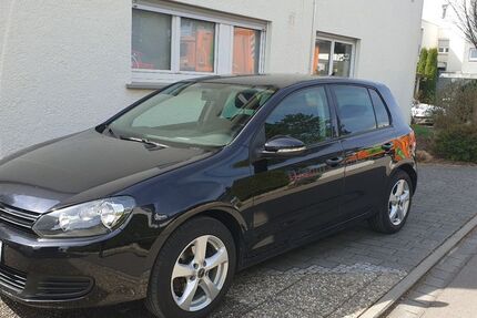 VW Golf 146.000 km 4.500 &euro; Schönaich 71101