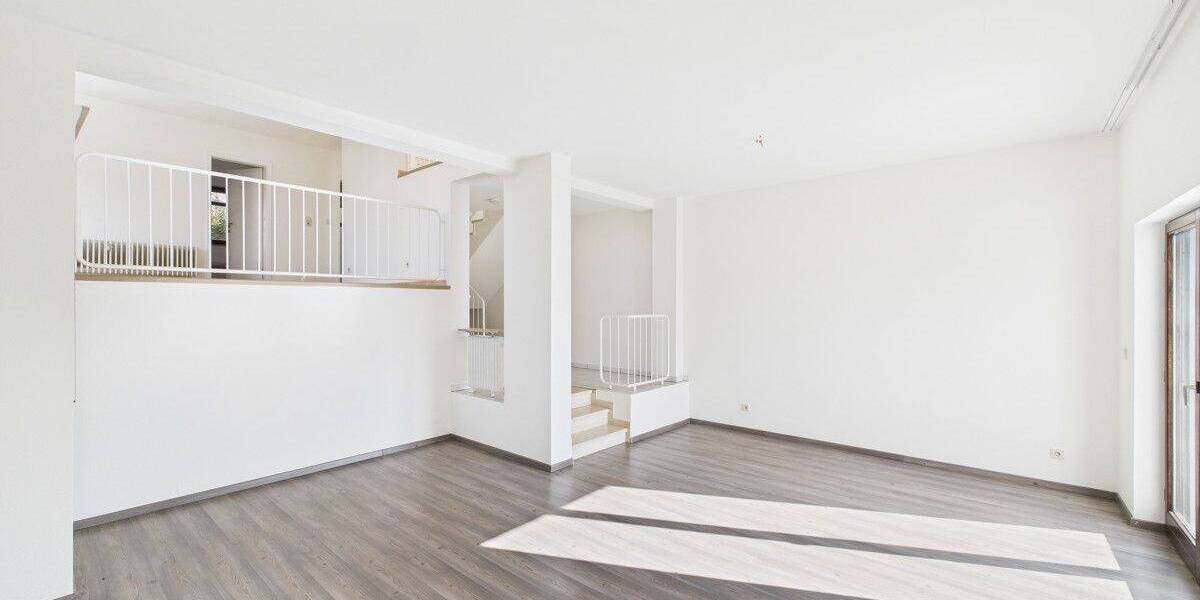 Doppelhaushälfte Veitshöchheim - 7 Zimmer, 195 m&sup2;, 347.000&euro; | Angebot:25665428