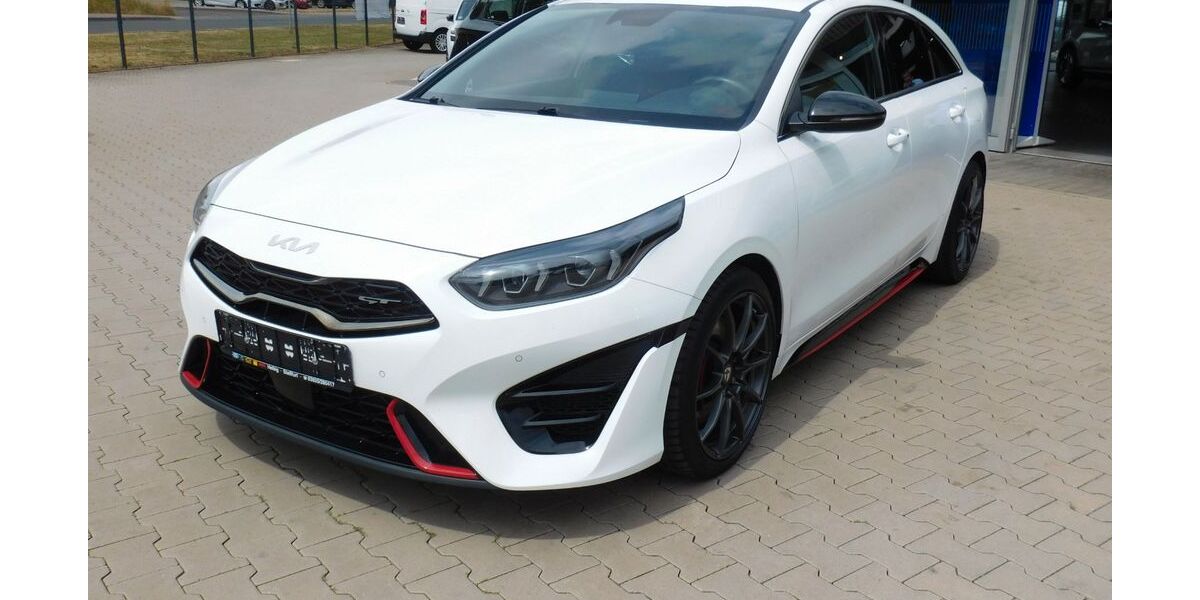 Kia pro ceed / ProCeed 57.533 km 24.995 &euro; Staßfurt 39418