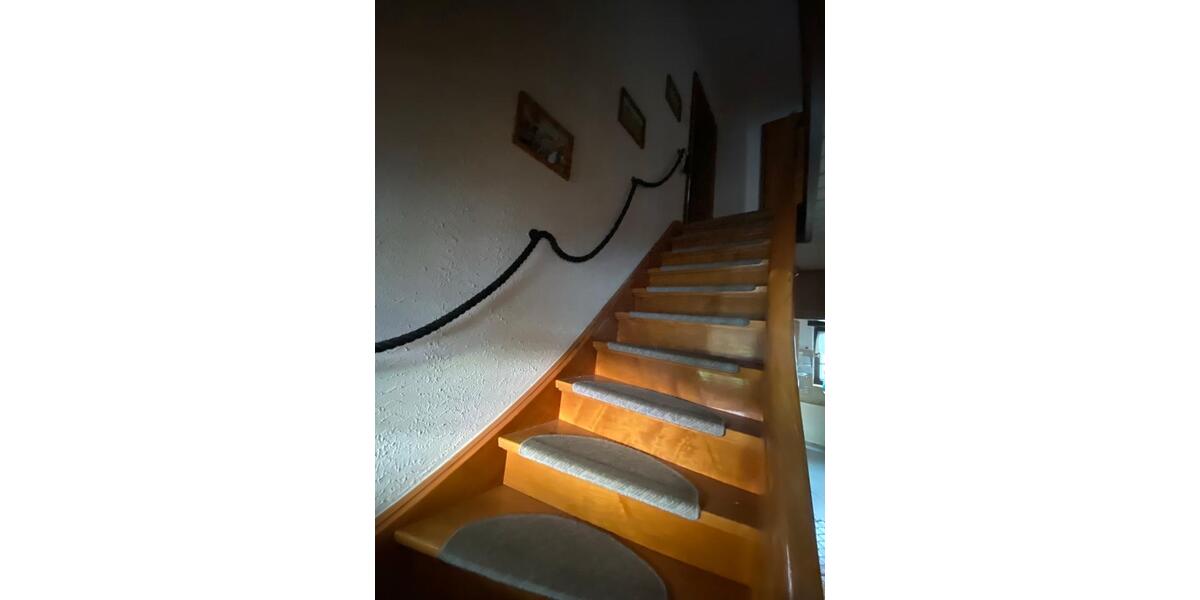 Mehrfamilienhaus, Wohnhaus Wadern - 6 Zimmer, 196 m&sup2;, 110.000&euro; | Angebot:26610627