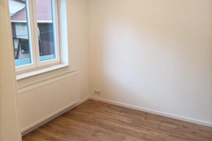 Wohnung Zella-Mehlis Mehlis - 4 Zimmer, 100 m&sup2;, 800&euro; | Angebot:26340938