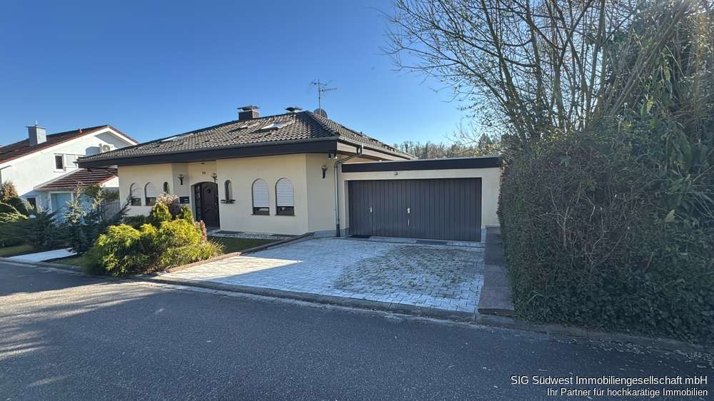 Einfamilienhaus Bretten - 7.5 Zimmer, 151 m&sup2;, 695.000&euro; | Angebot:26039886