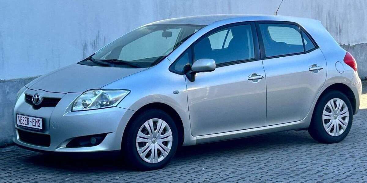 Toyota Auris 151.000 km 4.925 &euro; Bremen 28201