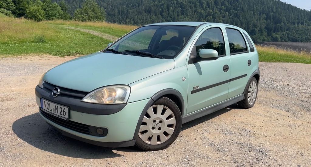 Opel Corsa 152.000 km 2.499 € Oberwolfach 77709